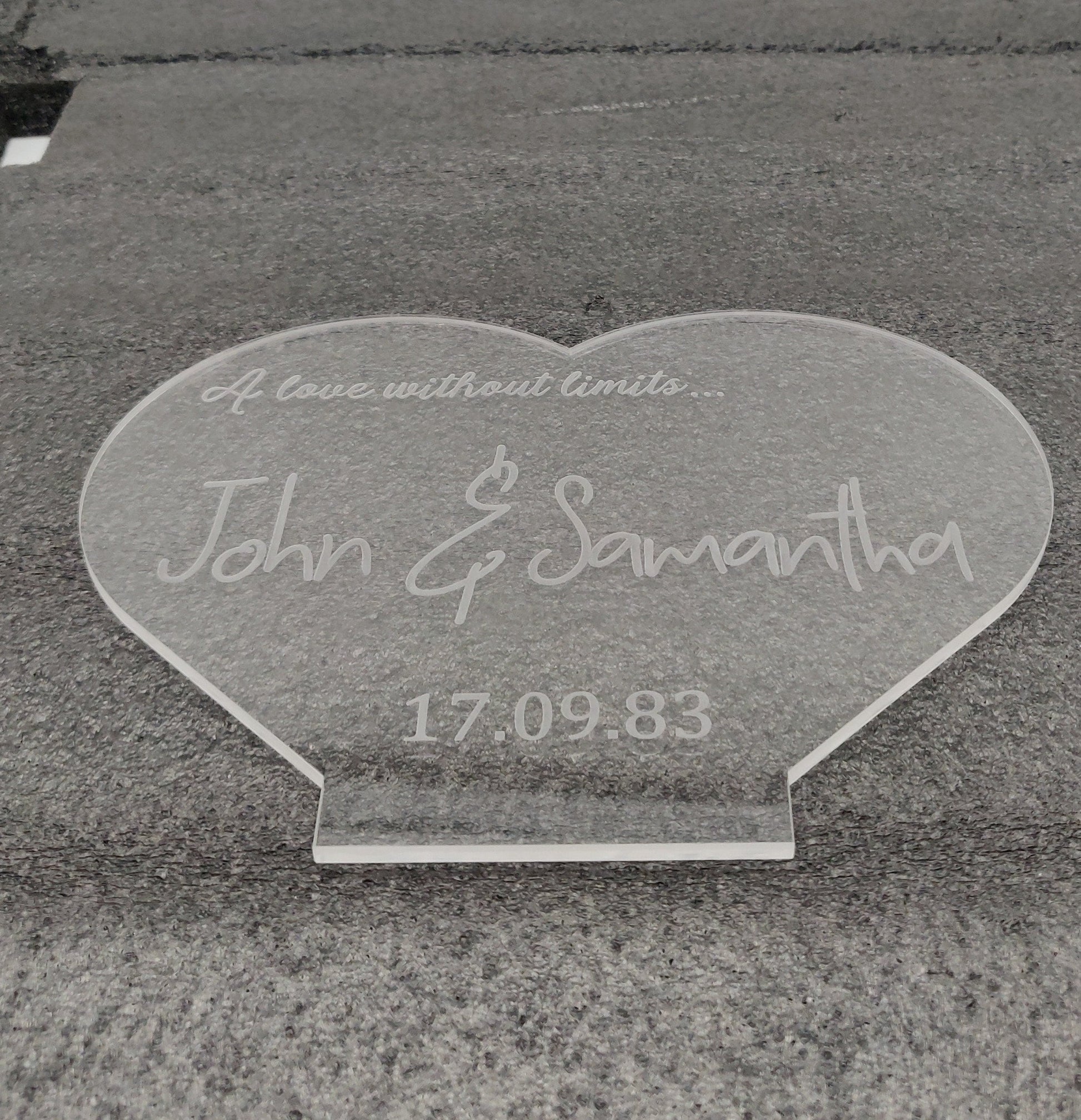 Personalised Anniversary Light Up Lamp | Date and Initials | Custom Heart Sign | Valentine's Day | Wedding Day | LED | RGB